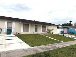26045 SW 131st Ct in Homestead, FL - Foto de edificio - Building Photo