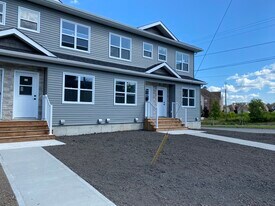291 Rainsford Ln in Fredericton, NB - Building Photo