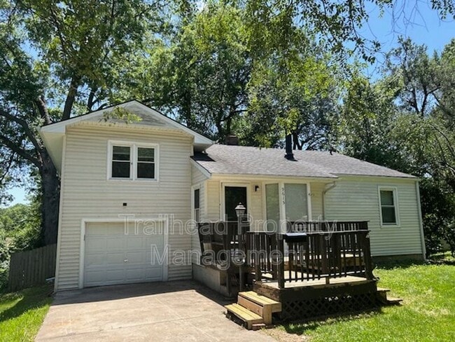 property at 9615 E 66th St