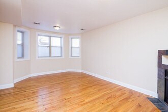 3508 W Cortland St in Chicago, IL - Building Photo - Building Photo