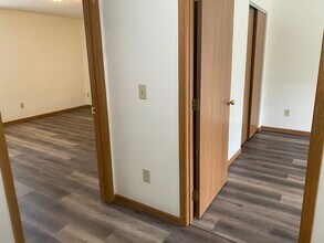 1016 Eleanor Ave, Unit 1016 in Piqua, OH - Building Photo - Building Photo