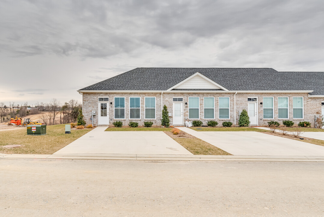 21 Terrestrial Ter in Martinsburg, WV - Building Photo