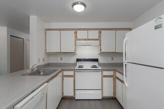 Tice Park in McMinnville, OR - Building Photo - Interior Photo