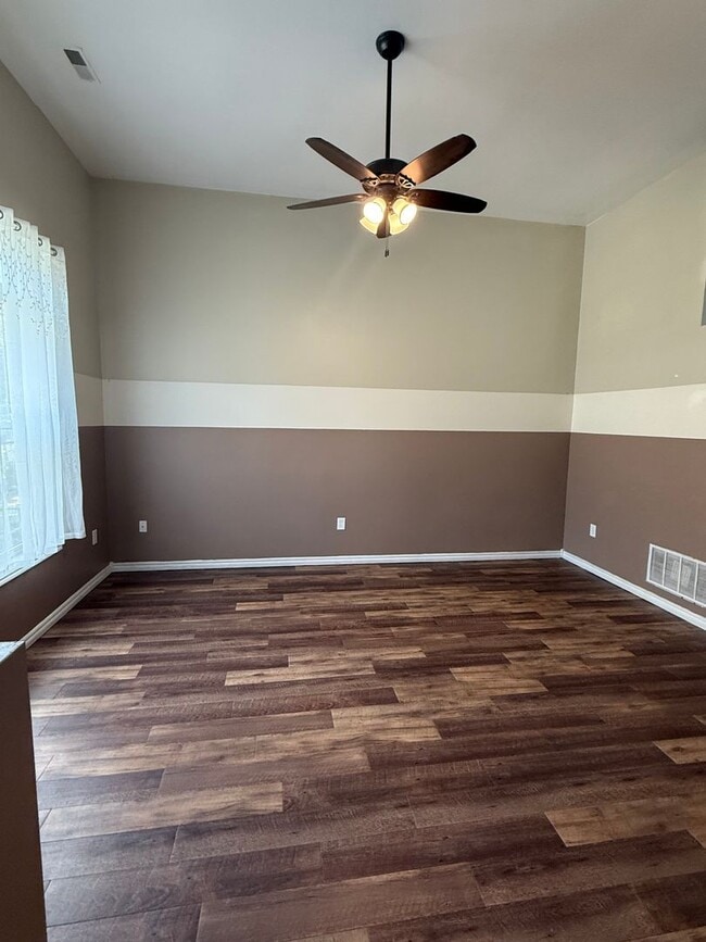 14 Fuller Cir in Junction City, KS - Building Photo - Building Photo