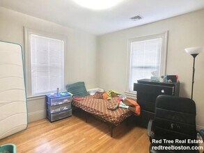 17 Greylock Rd, Unit 19 in Boston, MA - Building Photo - Building Photo