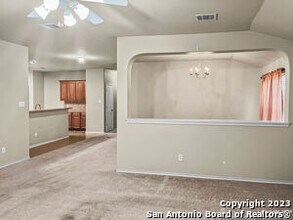 610 Point Springs in San Antonio, TX - Building Photo - Building Photo