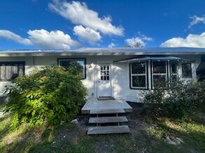 115 E Lattin St in Hastings, FL - Building Photo - Building Photo