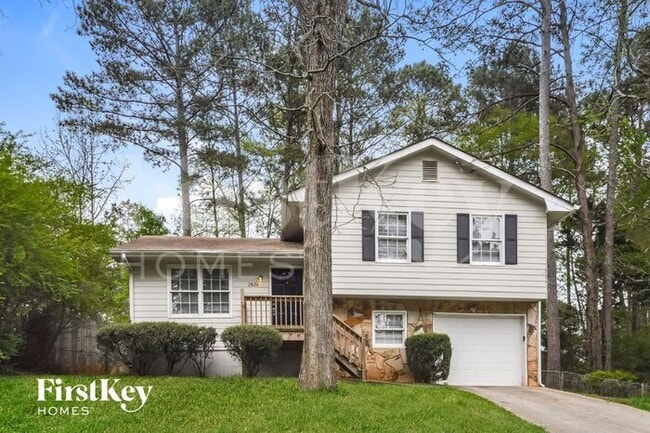 property at 2826 Bay Leaf Dr SE