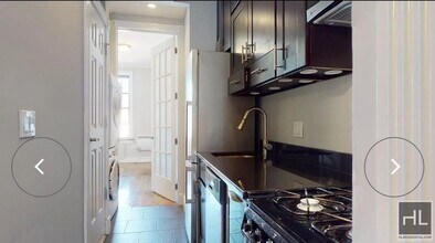 West 52nd Street, Unit 5W in New York, NY - Building Photo - Building Photo