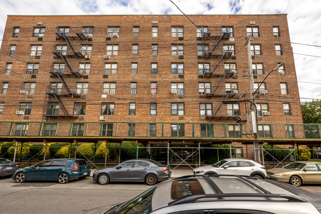 2475 E 11th St in Brooklyn, NY - Building Photo - Building Photo