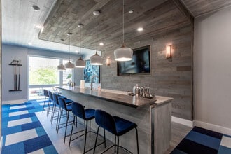 Aura at City Crossing in New Haven, CT - Foto de edificio - Building Photo