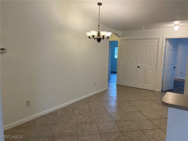 property at 1419 SE 8th Ave