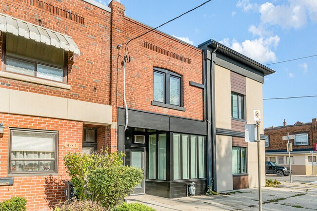466 Sammon Ave in Toronto, ON - Building Photo - Building Photo