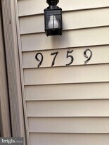 9759 Lake Shore Dr in Gaithersburg, MD - Building Photo