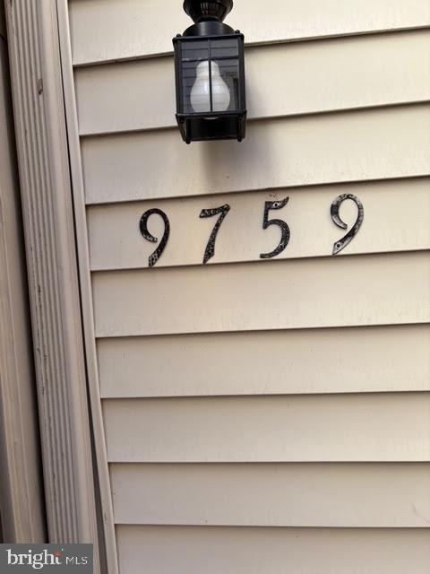 9759 Lake Shore Dr in Gaithersburg, MD - Building Photo