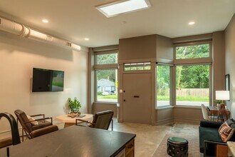 612 W 8th Ave in Tallahassee, FL - Building Photo - Building Photo