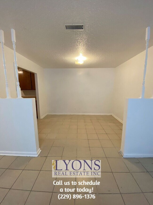 1022 S Gordon Ave in Adel, GA - Building Photo - Building Photo