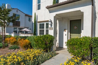 30324 Town Square Dr in Menifee, CA - Building Photo - Building Photo