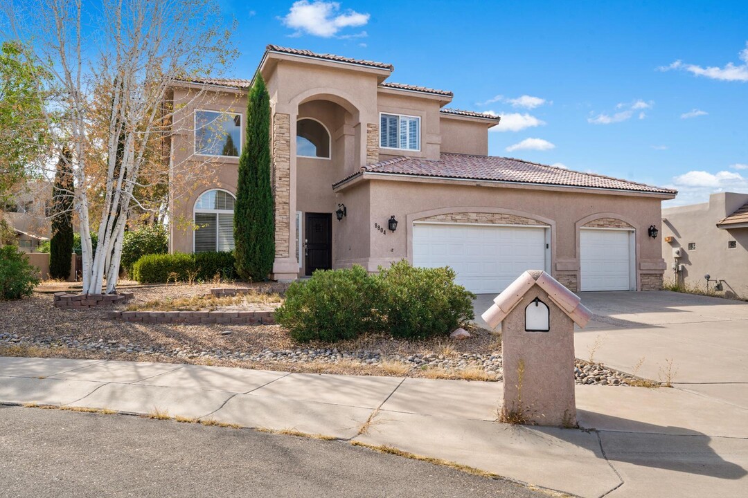 8804 Vallejo Pl NE in Albuquerque, NM - Building Photo