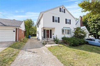 80 Capen Blvd in Buffalo, NY - Building Photo - Building Photo