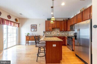 128 Justin Dr in West Chester, PA - Building Photo - Building Photo