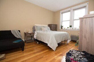 187 Kent St in Brookline, MA - Foto de edificio - Building Photo