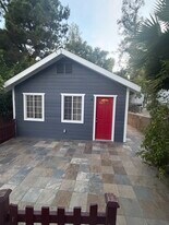 881 Terrace 49 in Los Angeles, CA - Building Photo