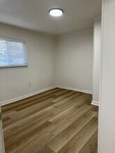 832 Marion St in Manteca, CA - Foto de edificio - Building Photo