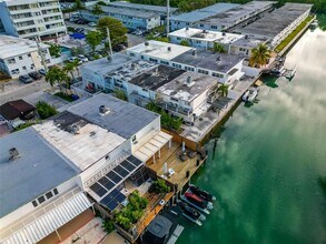 830 Raymond St in Miami, FL - Building Photo - Building Photo
