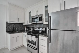 1480 S Ocean Blvd in Pompano Beach, FL - Building Photo - Building Photo