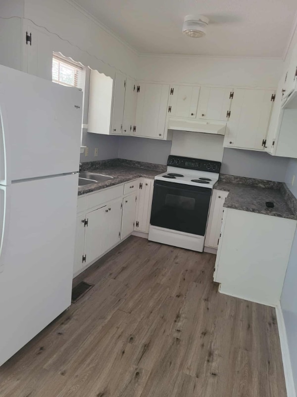 213 Hilltop Dr in Rossville, GA - Building Photo - Building Photo
