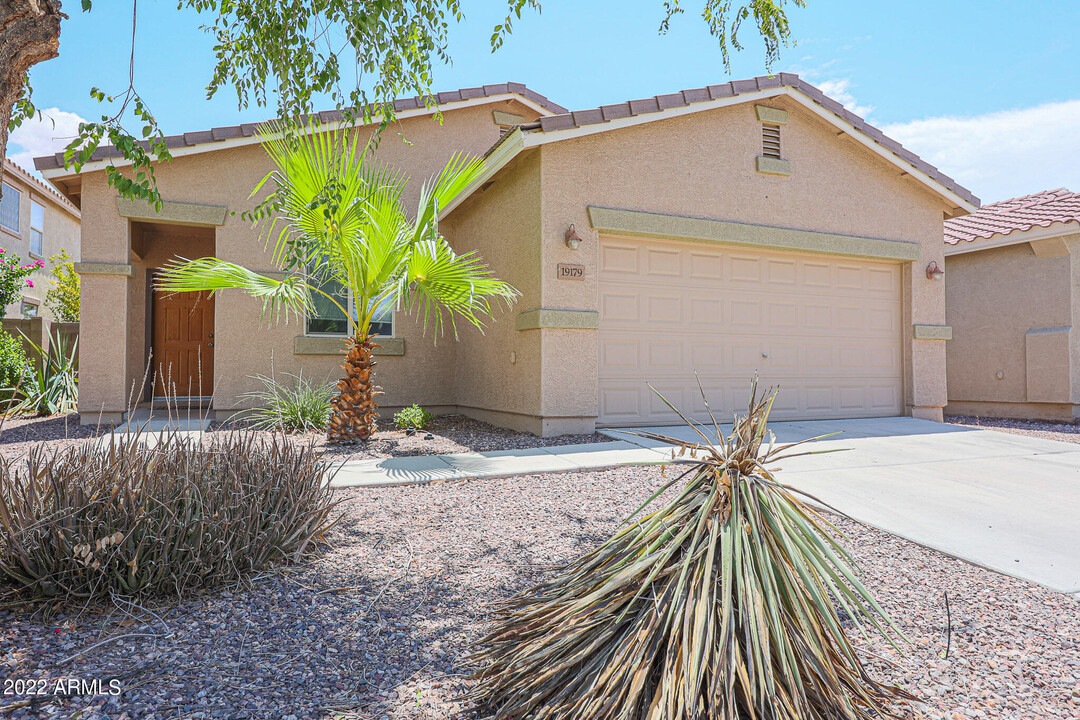 19179 N Ventana Ln in Maricopa, AZ - Building Photo