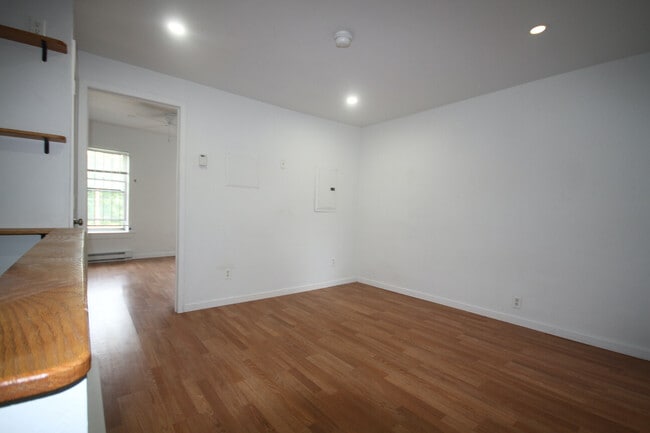 5131 W Girard Ave, Unit B in Philadelphia, PA - Building Photo - Building Photo