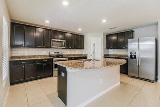 6519 Redbay Dr in Brooksville, FL - Building Photo - Building Photo
