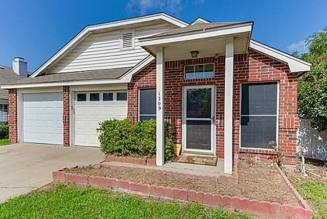 property at 1209 Arthur Ct