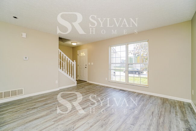 620 Wynstone Dr in Lewis Center, OH - Building Photo - Building Photo