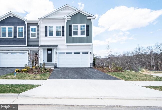 property at 142 Choke Cherry Ct