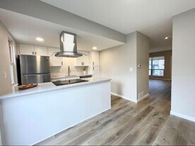 1046 Merrimar Cir N, Unit I in Columbus, OH - Building Photo