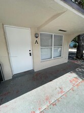 5511 SW 43rd Terrace in Fort Lauderdale, FL - Building Photo - Building Photo