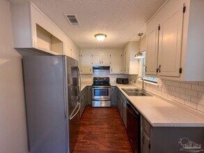 7731 Beechwood Dr in Pensacola, FL - Building Photo - Building Photo