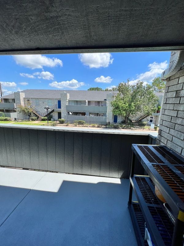 9700 Leawood Blvd in Houston, TX - Building Photo - Building Photo