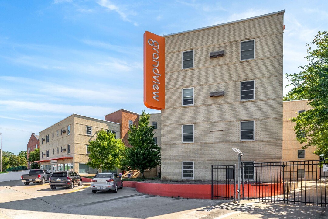 Grandview Apartments in Wichita, KS - Foto de edificio