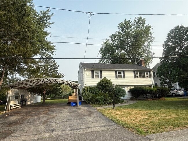 45 Bernard St in Lexington, MA - Building Photo - Building Photo