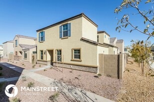8223 West Odeum Ln in Phoenix, AZ - Building Photo
