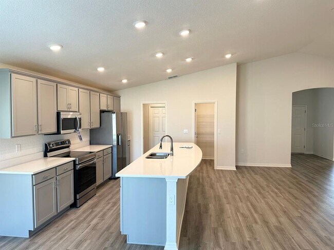 1615 Eucalyptus Wy in Davenport, FL - Building Photo - Building Photo