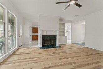 18516 Lakefield Ave in Baton Rouge, LA - Foto de edificio - Building Photo