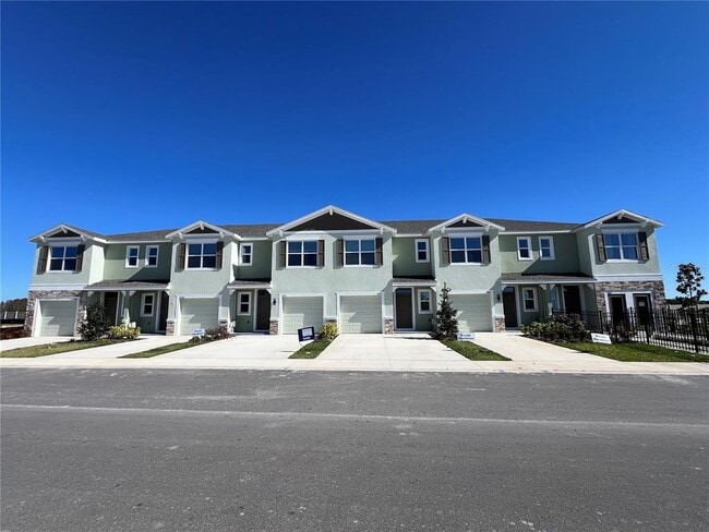 property at 2472 Riversong Ldg Ln