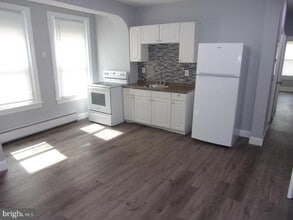 6154 Lebanon Ave in Philadelphia, PA - Building Photo - Building Photo