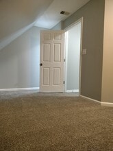 8320 S Muskegon Ave in Chicago, IL - Foto de edificio - Building Photo