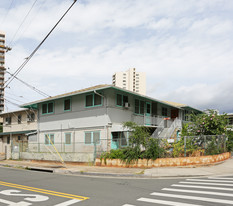 556 Kamoku St in Honolulu, HI - Foto de edificio - Building Photo